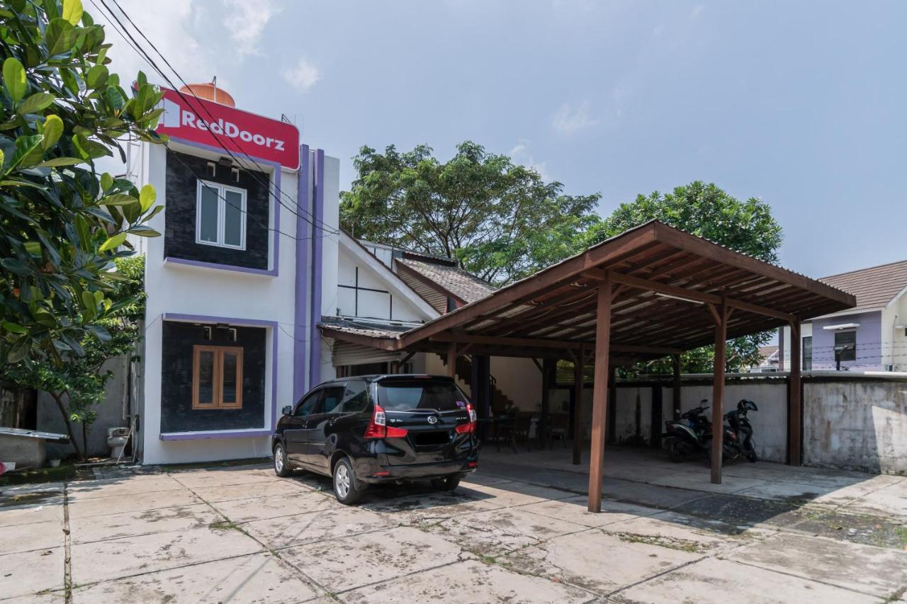 Reddoorz Near Terminal Bubulak Bogor Hotel Eksteriør billede